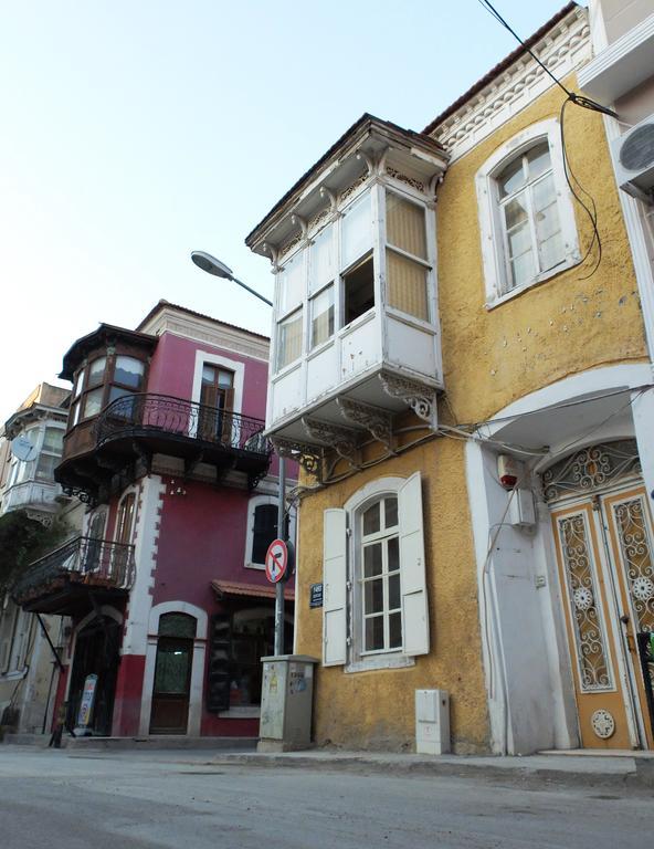 My Happy Home Hostel Smirne Esterno foto