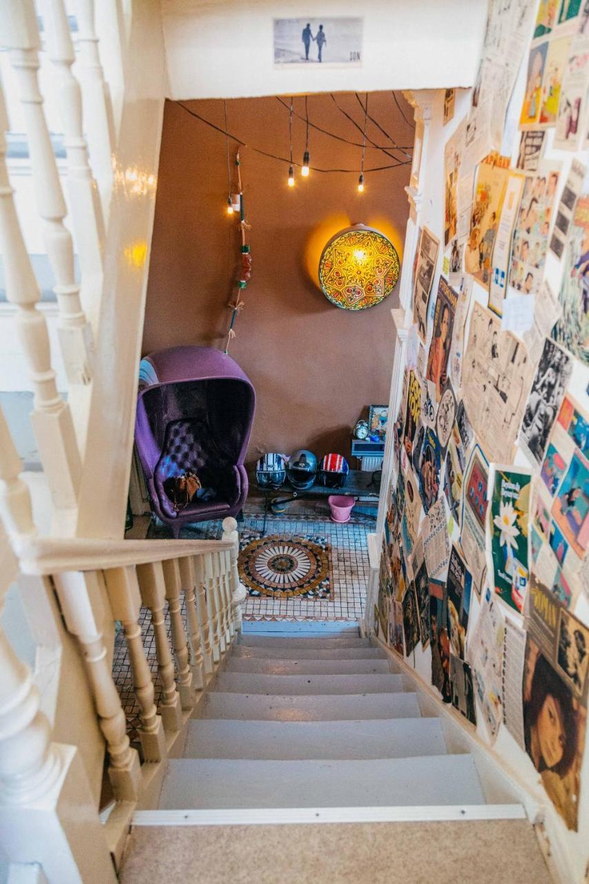 My Happy Home Hostel Smirne Esterno foto